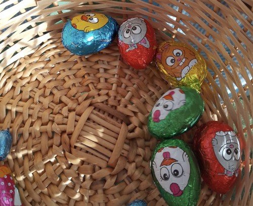 Buscamos huevos de pascua