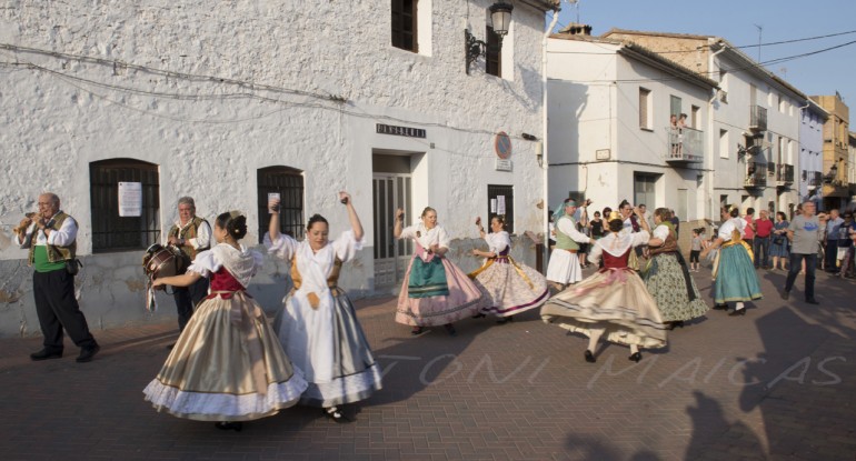 GRUP DE DANSES EL QUARANTAHUIT EN SOT DE FERRER _dsc5100.jpg