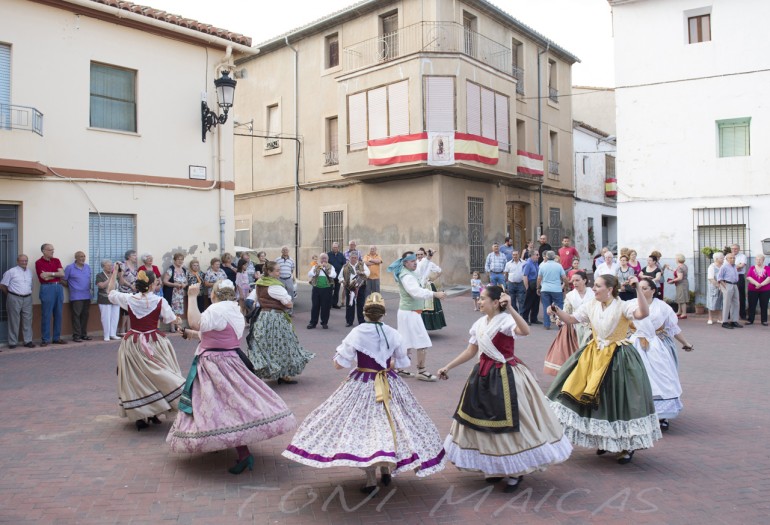 GRUP DE DANSES EL QUARANTAHUIT EN SOT DE FERRER _dsc5172.jpg