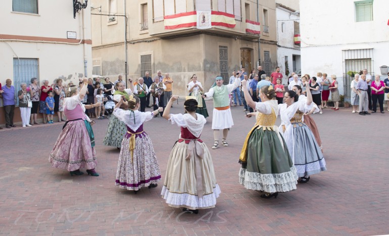 GRUP DE DANSES EL QUARANTAHUIT EN SOT DE FERRER _dsc5173.jpg