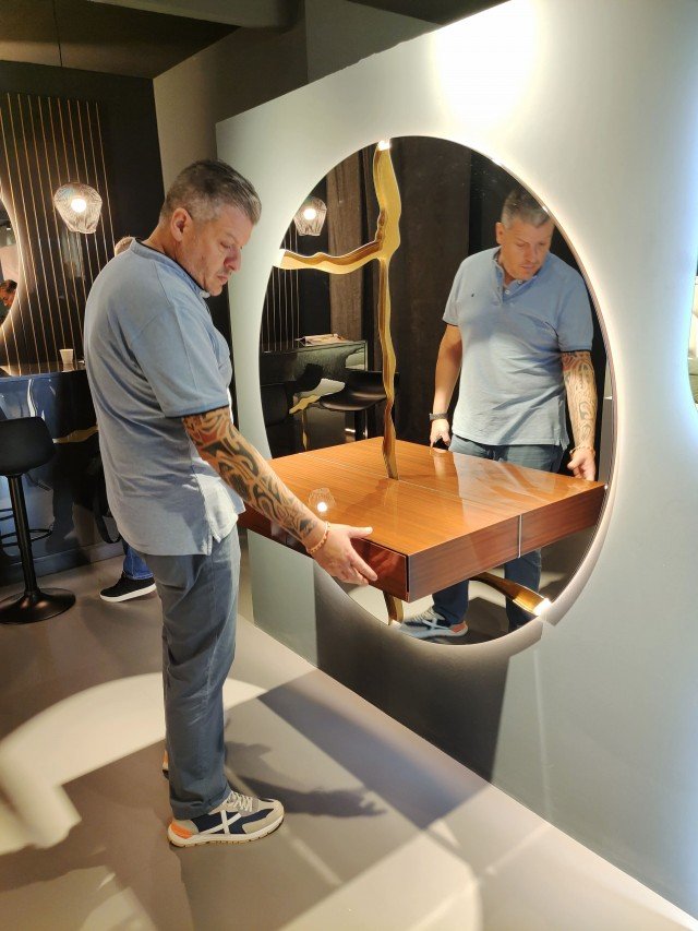 recibidor-redondo-franco-furniture.jpg