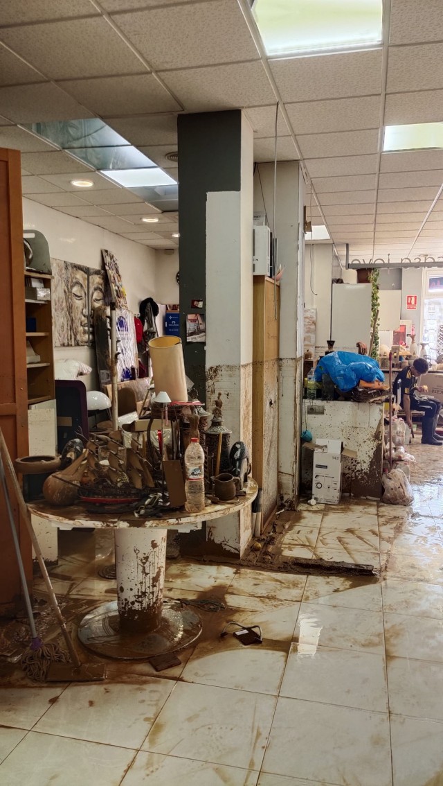 destrozos-por-dana-en-tienda.jpeg