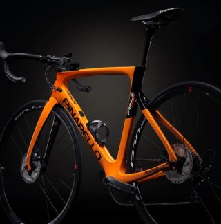 VEN A CONOCER LA NUEVA GAMA PINARELLO 2019!!!