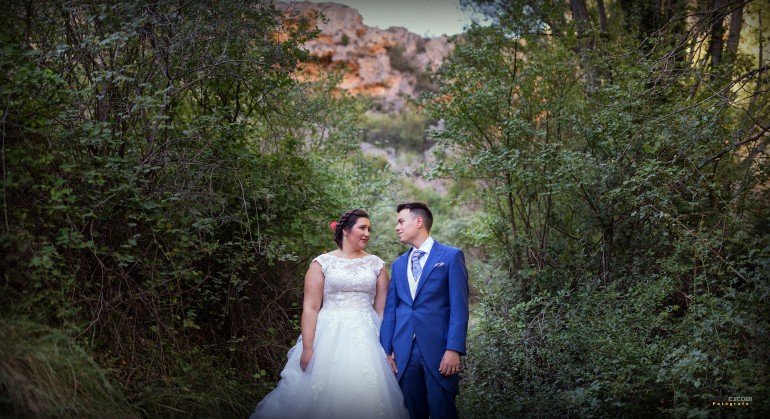 Postboda Maria y Riki postboda-destino-rural-pacoescobi-rillo-teruel-valencia-destinatiophotographer-arte_03.v1.jpg