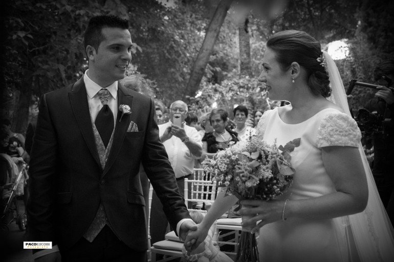 Victor y Lorena fotografo-de-bodas-fotografo-de-destino-bodas-distintas-pacoescobi-paco-escobi-fotografo-masia-xamandreu-valencia_015.jpg
