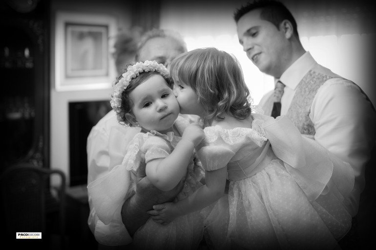 Victor y Lorena fotografo-de-bodas-fotografo-de-destino-bodas-distintas-pacoescobi-paco-escobi-fotografo-masia-xamandreu-valencia_04.jpg
