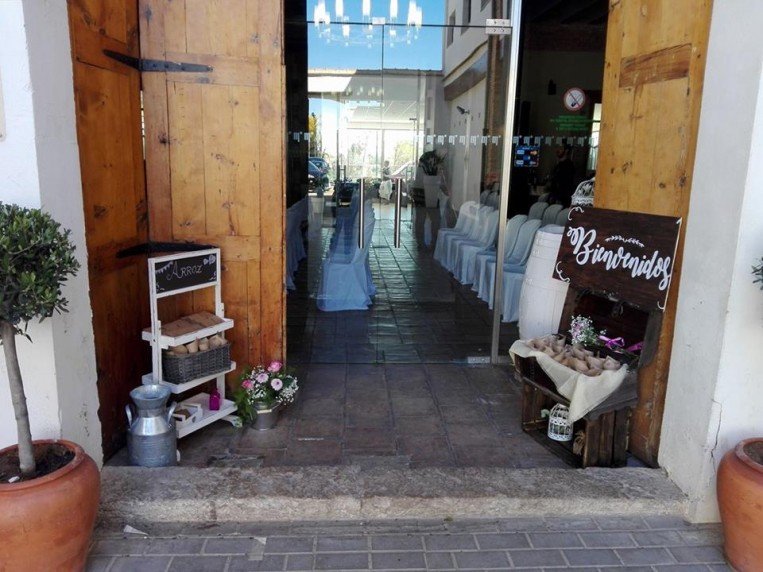 Una boda en utopia te ayudan a organizar tu boda en Masia de las Estrellas unabodaenutopia-masiadelasestrellas.jpg