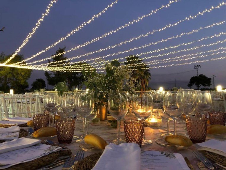 Una boda en Masia de las Estrellas con iluminación nocturna boda-280919-9-nocturna.jpg