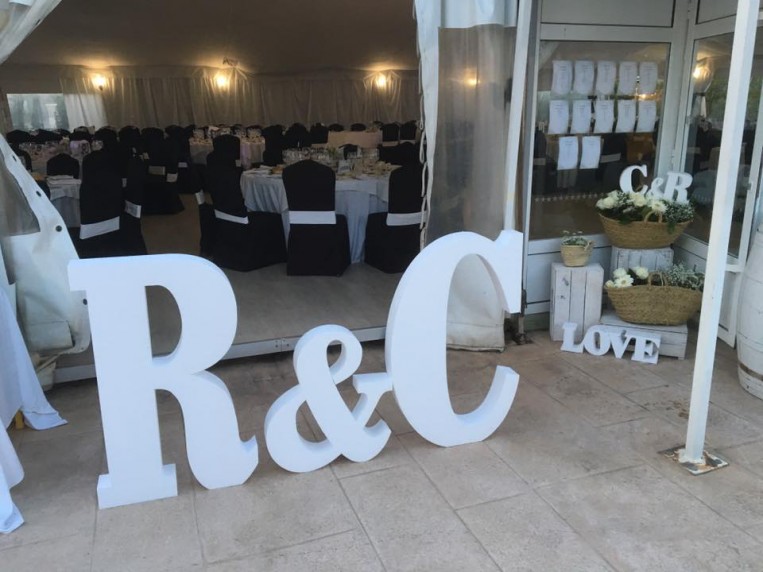 Casandra y Raúl: una boda alrededor de un olivo erase-un-vez-bodas-con-encanto-masia-de-las-estrellas-3.jpg