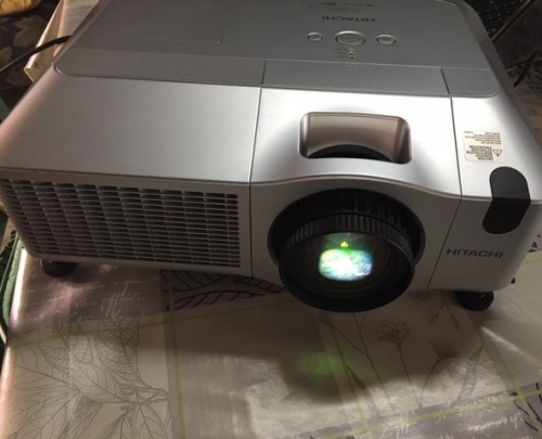 proyector hitachi
