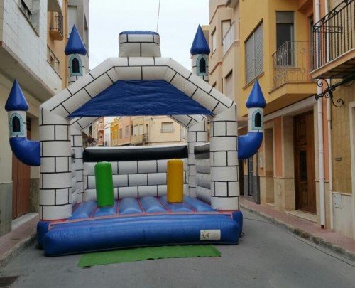 castillo blanco 4,80m largo 5,50m ancho 4,85m alto