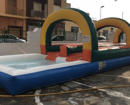 deslizador acuático  11m de largo 3m de ancho 2,60m de alto