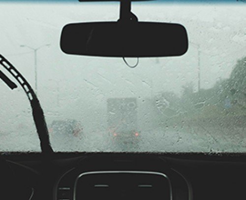 Vídeo - Consejos de conducción con lluvia Dirección General de Tráfico (DGT)