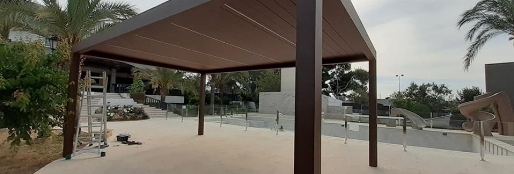 Instalación gratuita pergolas bioclimaticas durante Enero/Febrero 2021 :: Persianas y toldos Cullera, toldos automáticos Cullera, Estores Cullera, Toldo punto recto ::