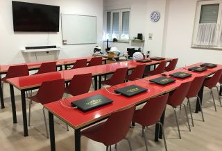 INTALACIONES AUTOESCUELA MANOLO
