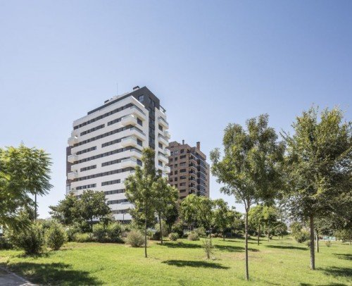 48 viviendas ( Valencia )
