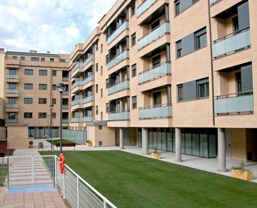 49 viviendas ( Zaragoza )