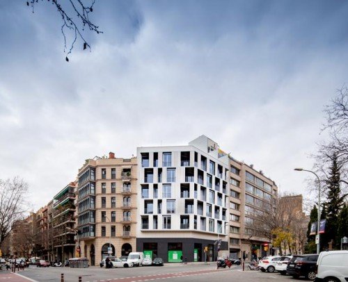 14 viviendas ( Barcelona )