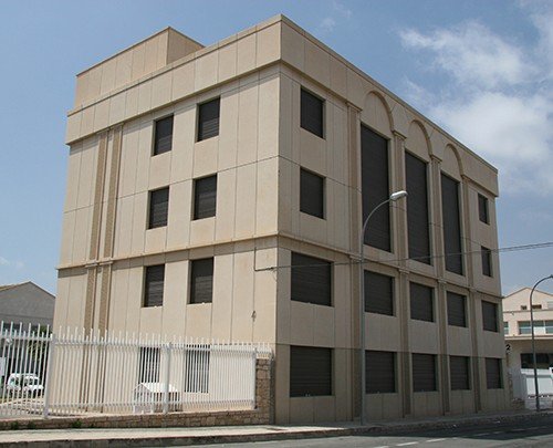 Edificio de oficinas en poligono Alicante