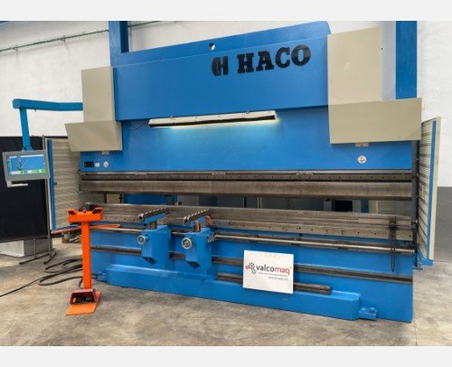 Presse plieuse hydraulique Haco CNC modèle ERM 40 300 de 4100mm x 300tns