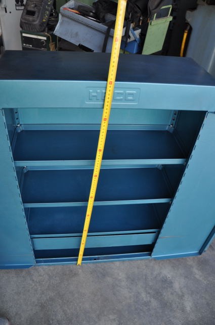 01.41.0674 Armario Heco con baldas y un cajon. :: Bancos de Trabajo y