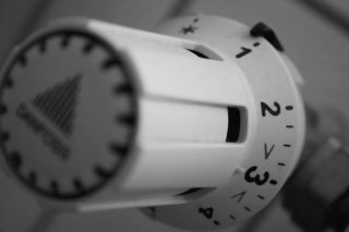 Aprendamos a usar el termostato correctamente y ahorrar con tu aire acondicionado.