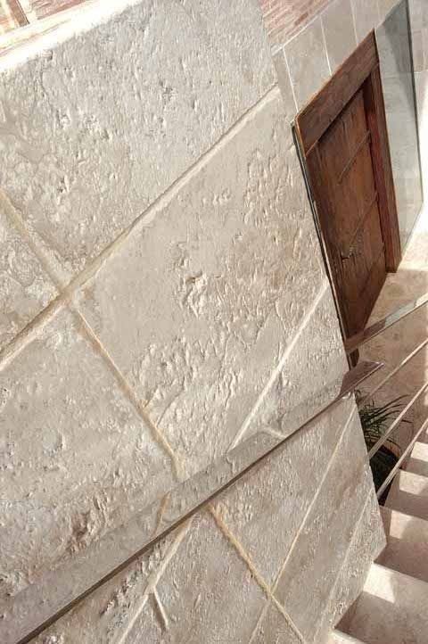 TRAVERTINO CLASSIC :: Mármol envejecido