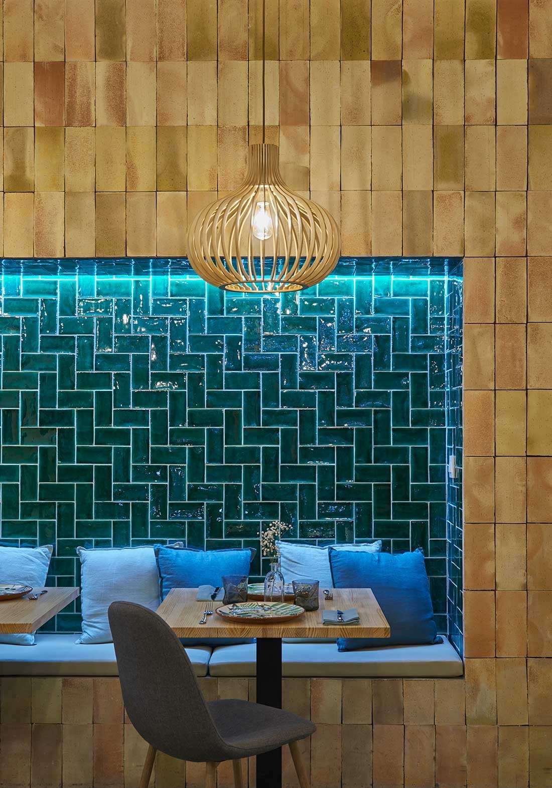 VERDE (BRILLO) :: Gama de colores :: Azulejos de Terracota Manual