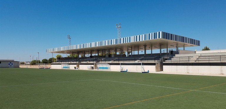 Cubierta campo de f&uacute;tbol