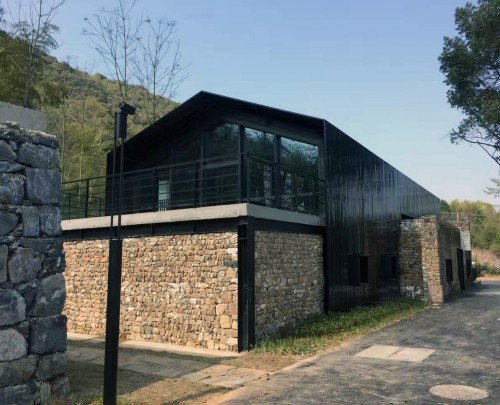 LOUNGE BUILDING