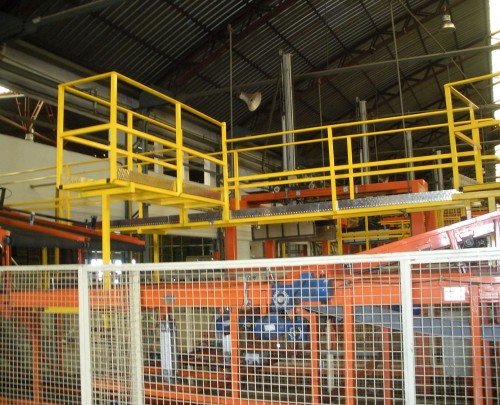 Pasarela nave industrial. 