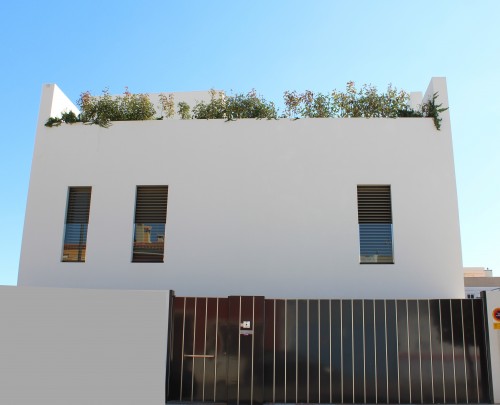 Puerta corredera entrada vivienda 