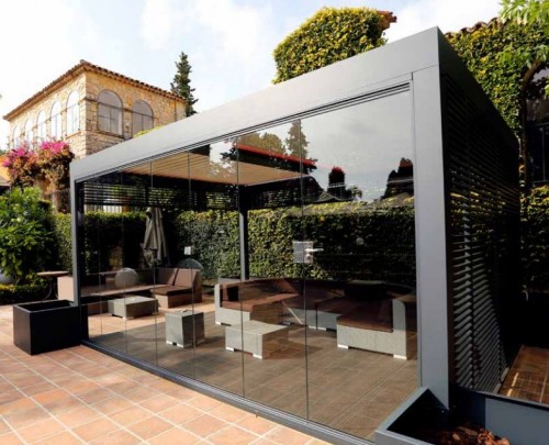 Cerramiento cristal sin perfiles verticales 