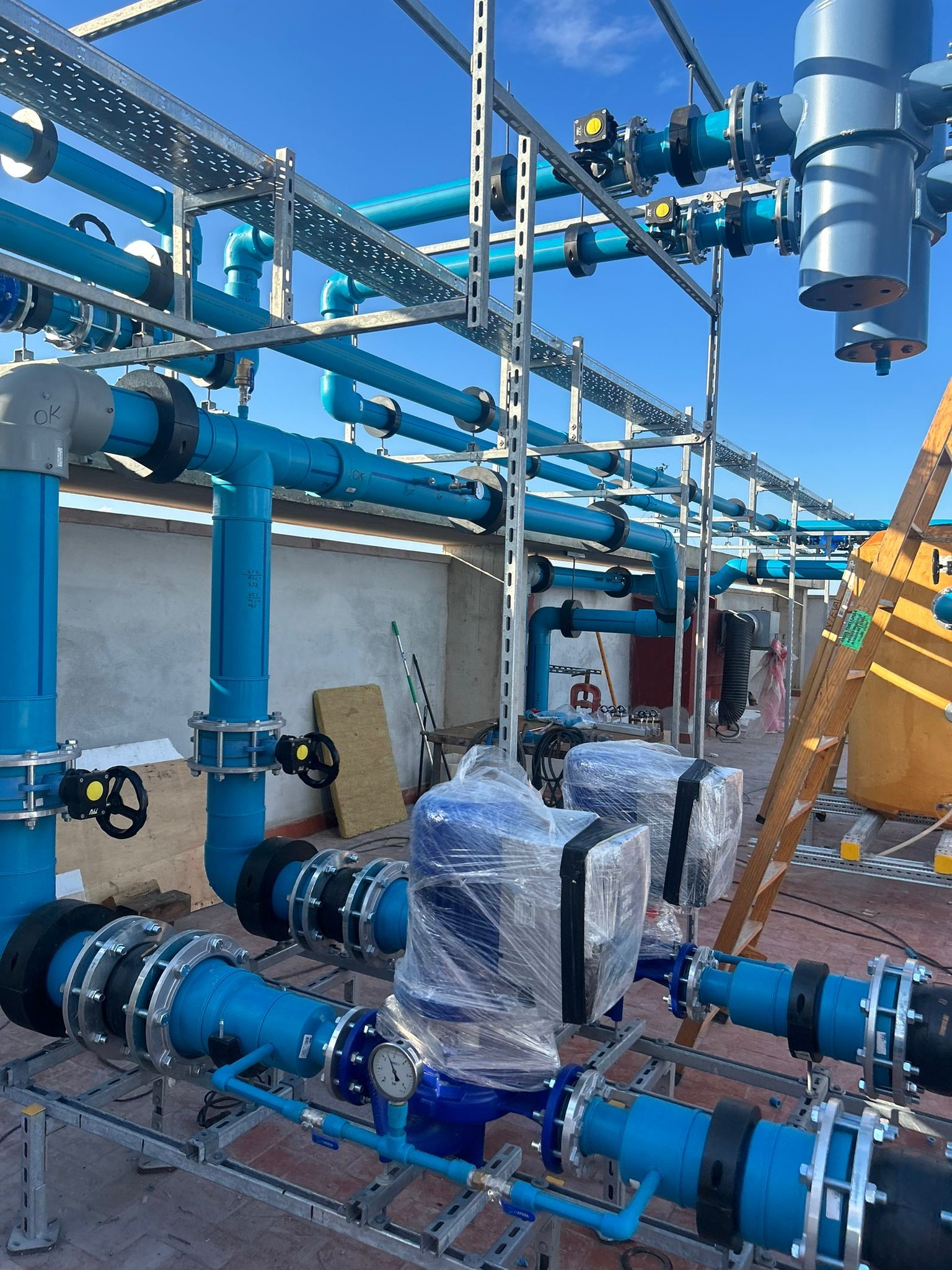 TRABAJOS :: MONTAJES INDUSTRIALES TORTAJADA S.L.  soldadores y tuberos