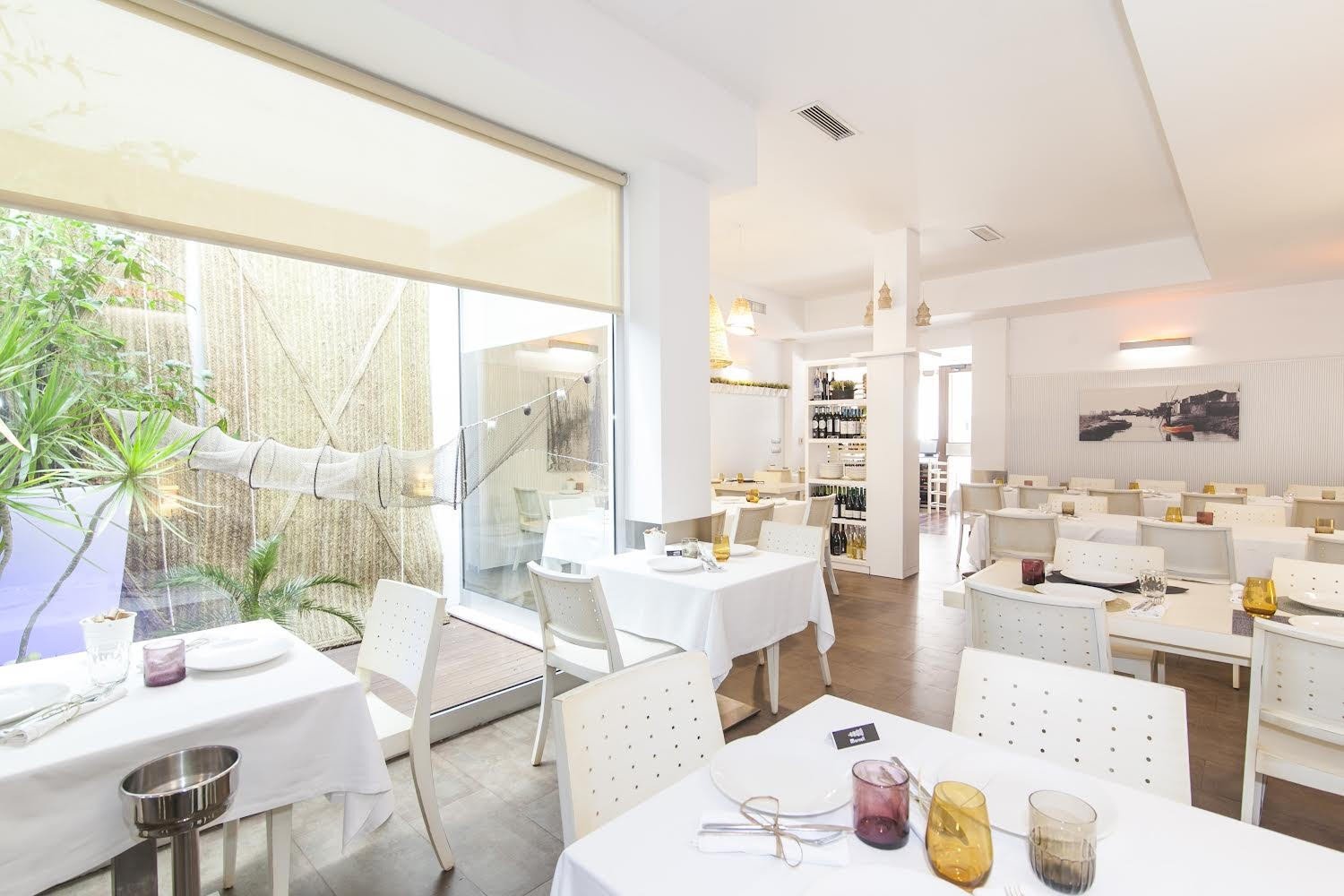 HORARIO DE  ATENCIÓN
Martes a Domingo de 9:00h a 18:00 hHORARIO COCINA
Martes a Domingo de 13:00h a 16:30h
 