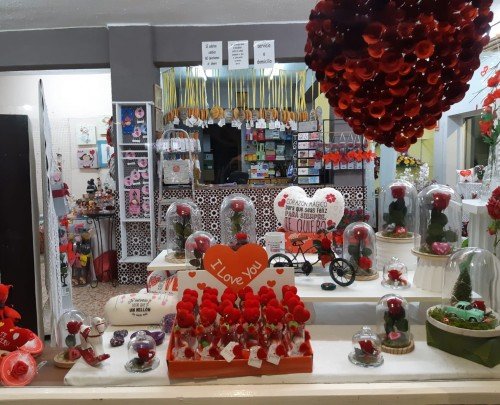 Flores Nira