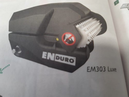 MOVER CARAVANA ENDURO EM303 PARA 2000KG
PRECIO 1150.-EUROS CON IVA+ 125 EUROS M.O