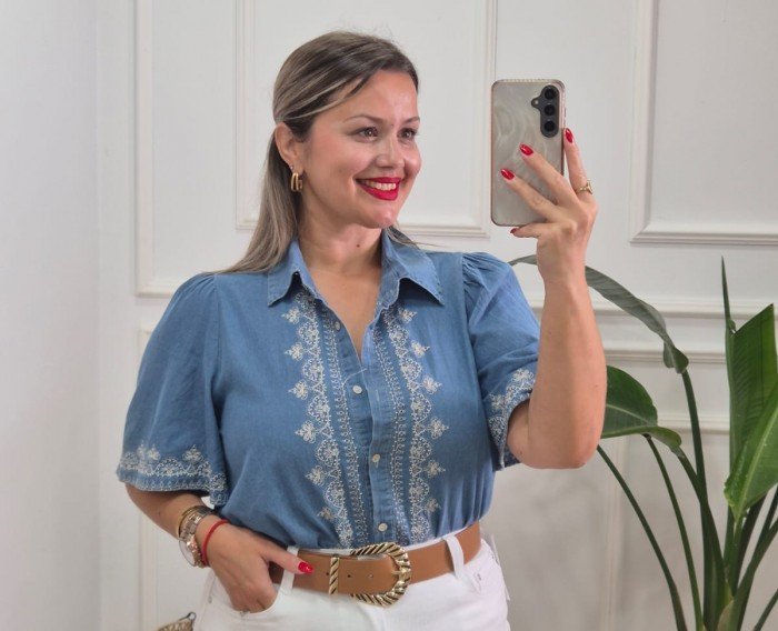 Camisa Denim Bordado