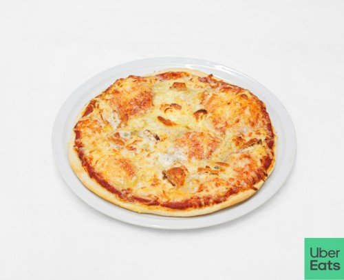 photoshoot_for_atlantida_pizzas__burgers_pizza_6_quesos_27_cm_550x440.jpg