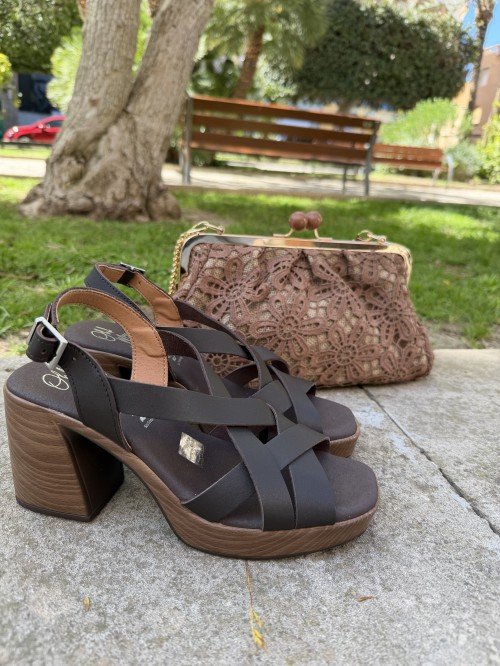 Sandalias de tac&oacute;n