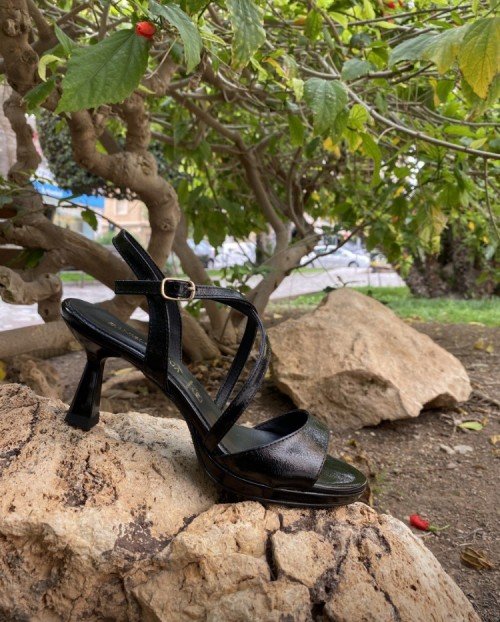 SANDALIAS DE TACÓN