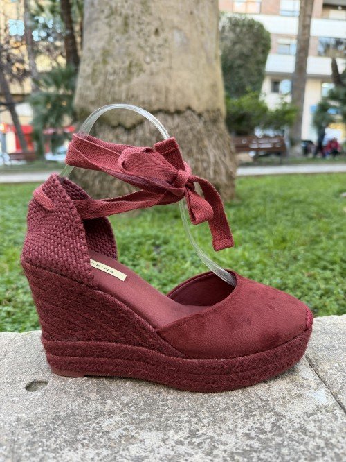 ALPARGATAS Y CU&Ntilde;AS