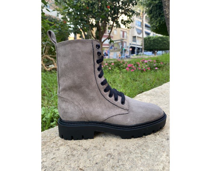 bota militar gris 2700