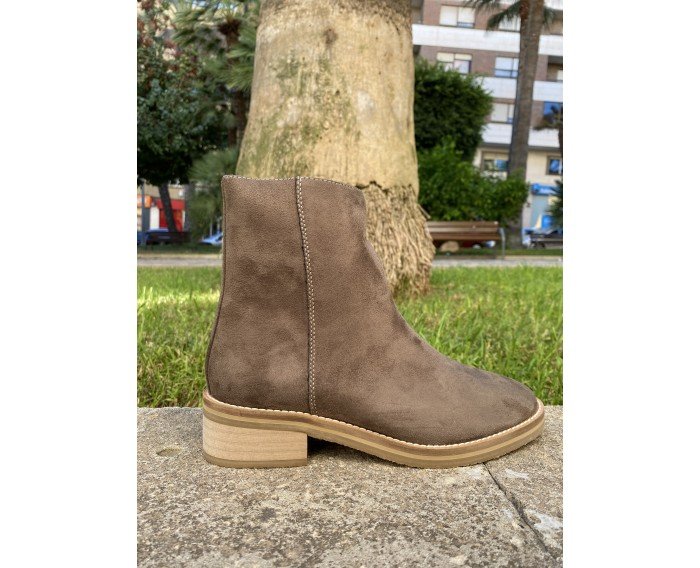 Botin piso crepe taupe 3970