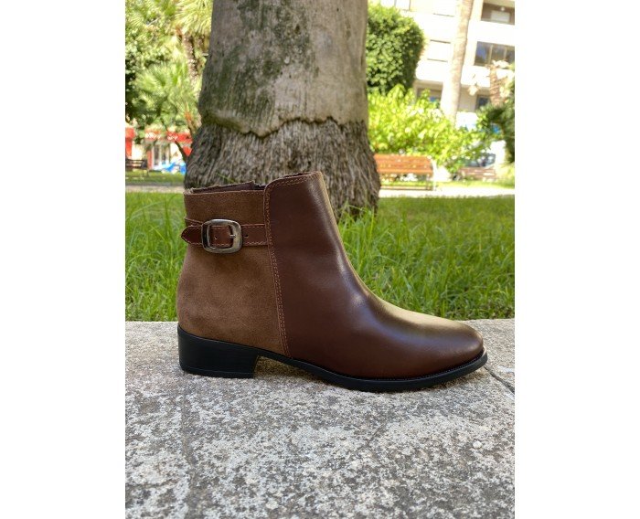 Botin bajo camel