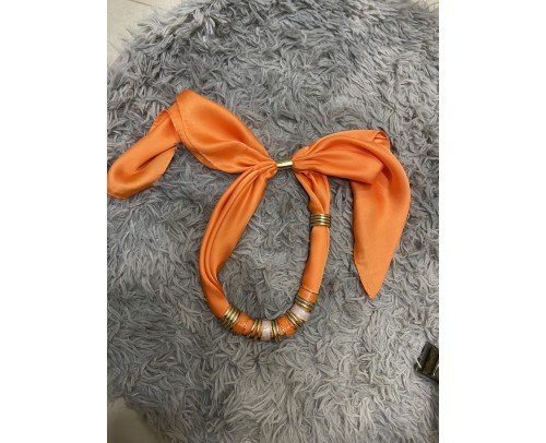 collar pañuelo