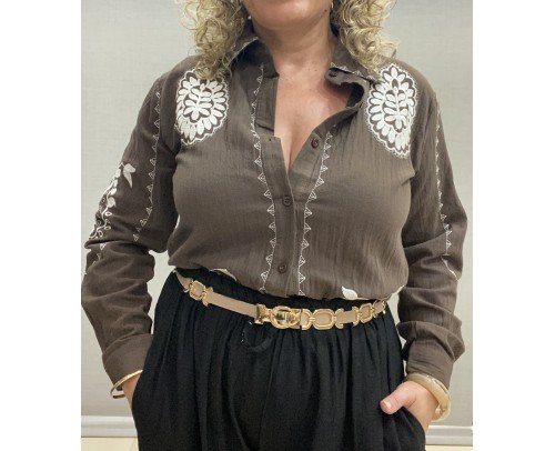 Camisa choco bordada