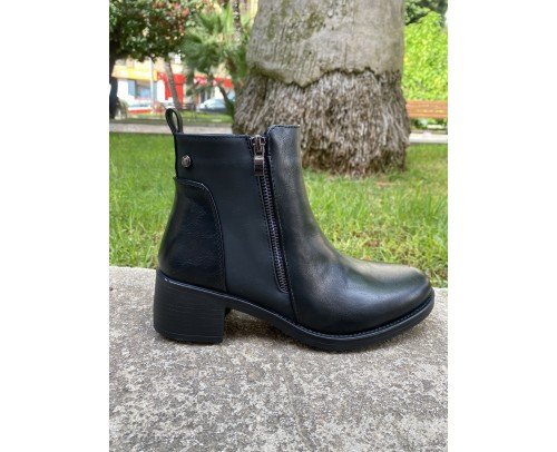 botin 25M680 negro