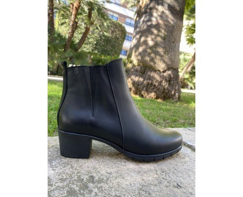 botin 9544 negro  Valeria´s