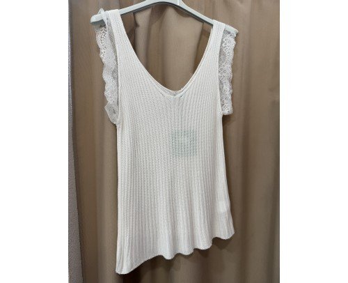 camiseta encaje blanca